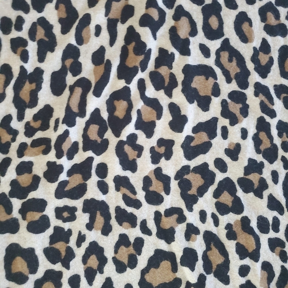 Loft Short Sleeve Cheetah Print Top NWOT - Picture 2 of 8